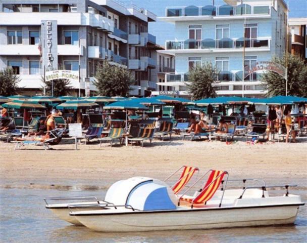Hotel Bellavista-Olympic Римини Экстерьер фото